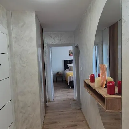 Apartment Panorama *